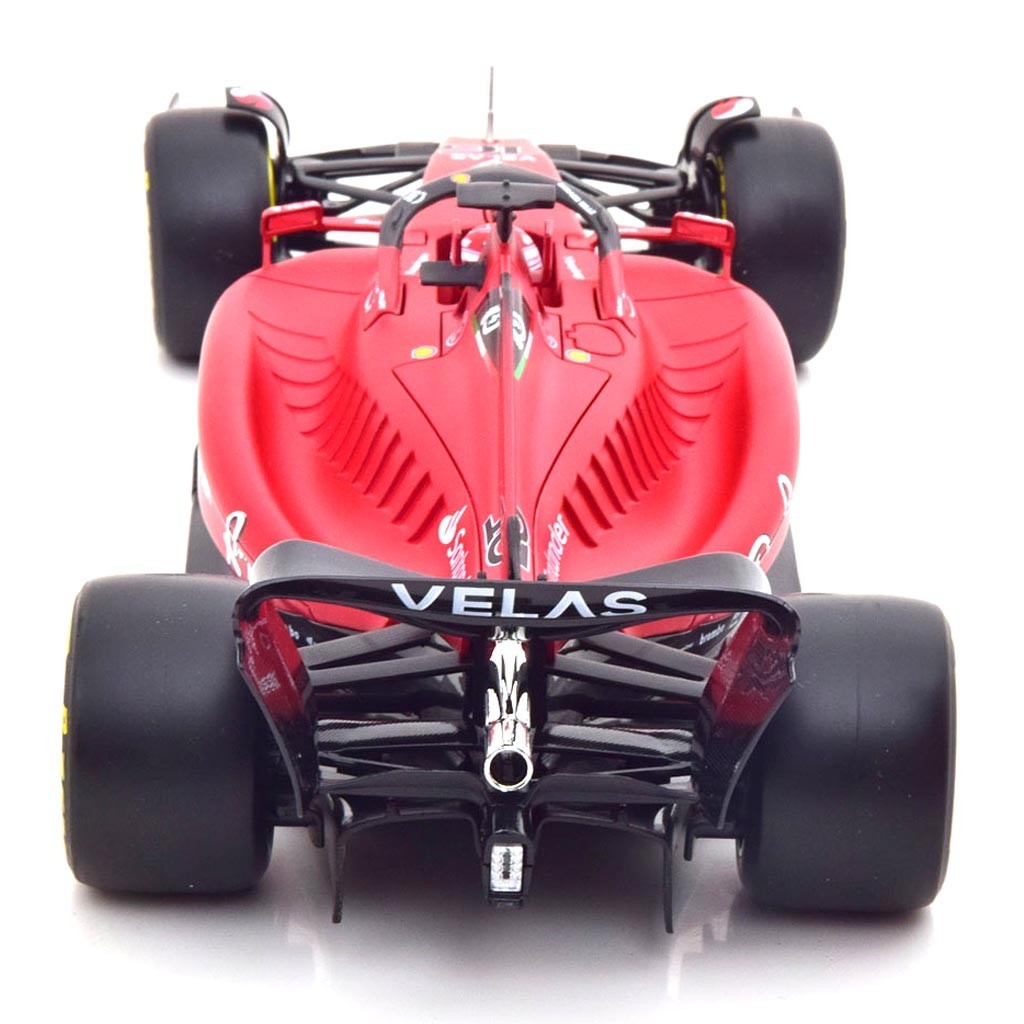 Модель Ferrari F1-75 Medium Tyres 2022 Leclerc Bburago 1:18