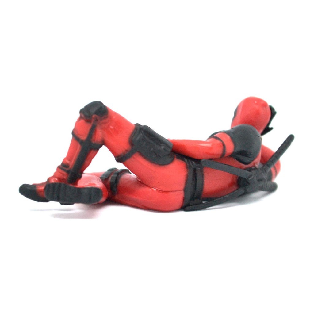 Deadpool - "лежачая" фигурка на торпеду в машину