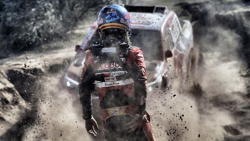 Гонщик на Dakar Rally