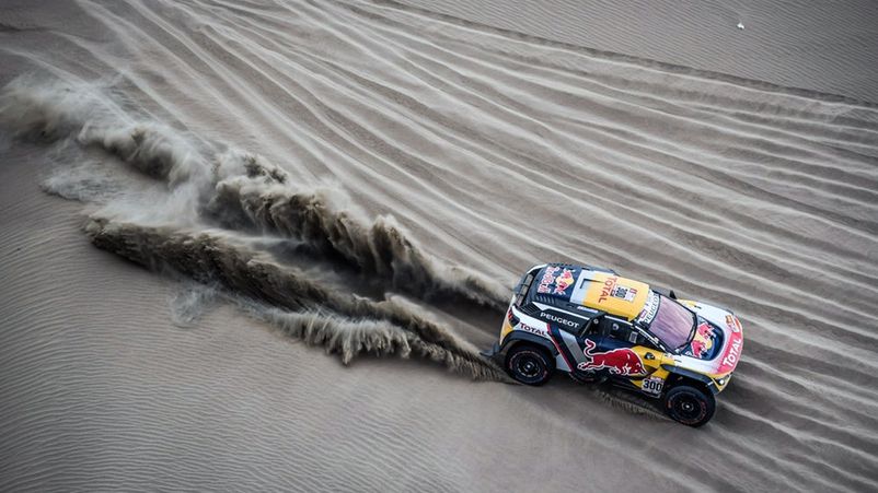 Раллийная Peugeot на Dakar Rally