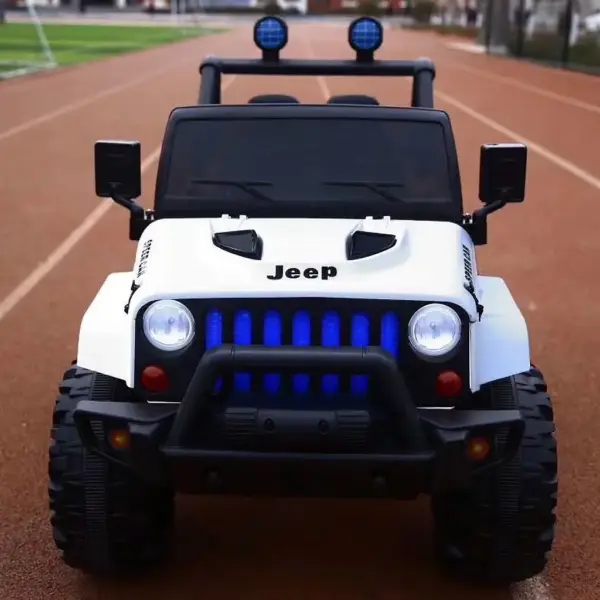 Дитячий електромобіль T-7843 EVA WHITE джип на Bluetooth 2.4G Р/У 12V7AH мотор 2*15W з MP3
