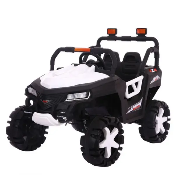 Дитячий електромобіль T-7844 EVA WHITE джип на Bluetooth 2.4G Р/У 2*6V4AH мотор 4*15W з MP3