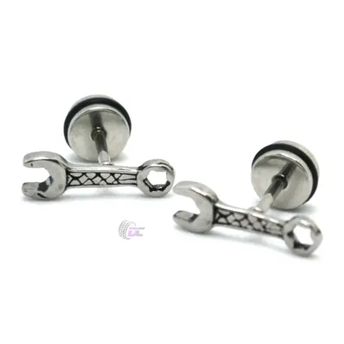 seregki_v_ushi_v_vide_rogkovo-nakidnogo_klucha.jpg Оригінальний подарунок жінці - Сережки-цвяшки - Рожково-накидний ключ - СТАЛЕВІ