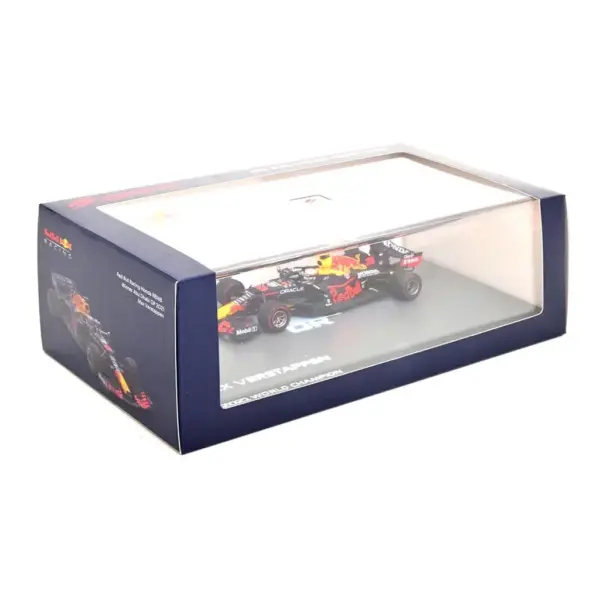 Модель Red Bull RB16B Переможець GP Абу-Дабі, Чемпіон Світу 2021 Верстаппен Spark 1:43