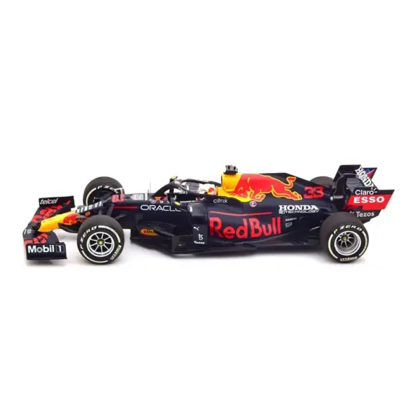 Модель Red Bull RB16B Переможець ГП Абу-Дабі, Чемпіон Світу 2021 Ферстаппен з Піт Борд Minichamps 1:18