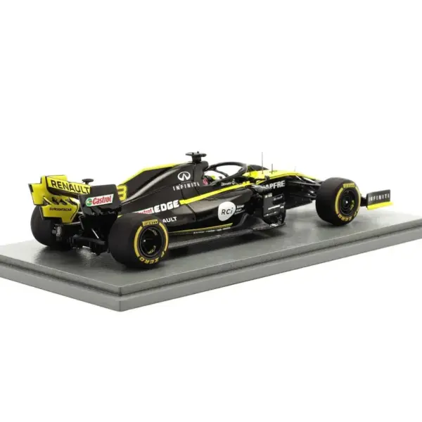 Модель боліда Daniel Ricciardo Renault R.S.19 #3 2019 – 1:43