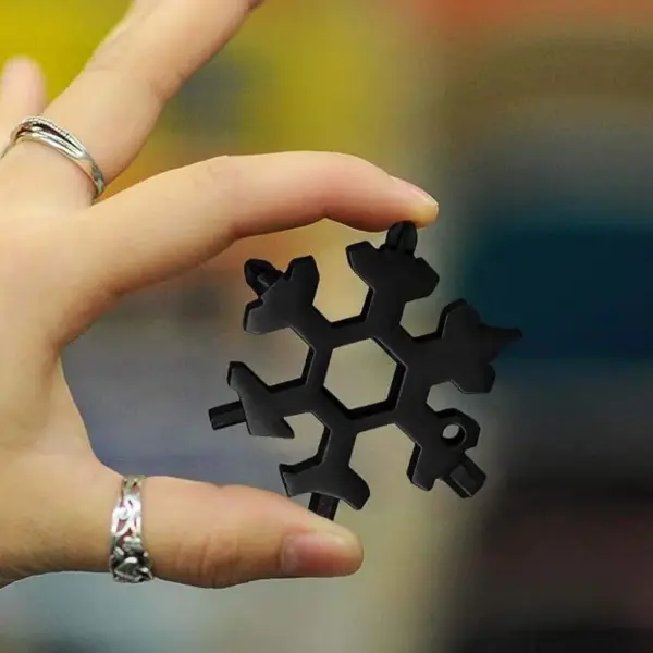 thumb_multitul_sneginka_18_v_1_chernij_foto_6.jpg Брелок мультитул "Сніжинка" 18 в 1 - BLACK