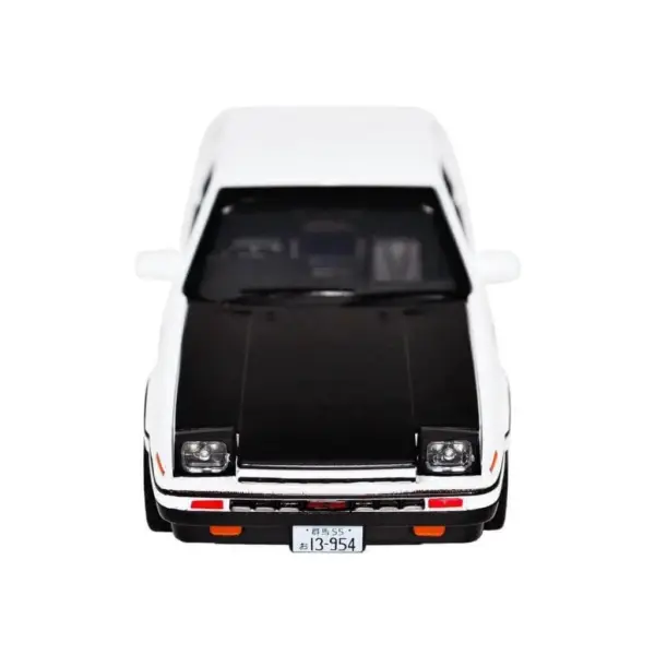 thumb_thumb_toyota_gt_ae86_hachiroku_inercionnaya_model1.jpg Модель TOYOTA Corolla AE86 Sprinter Trueno Initial D - 1:28