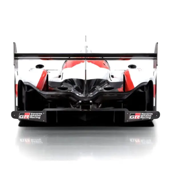 Модель Toyota TS050 Hybrid No.8, 24h Le Mans 2017 – 1:43